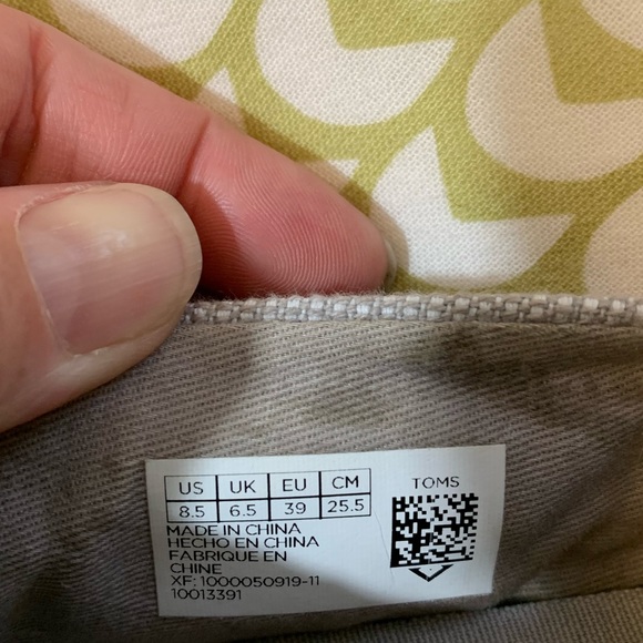 TOMS slip on Women's sz 8.5 - Picture 3 of 5